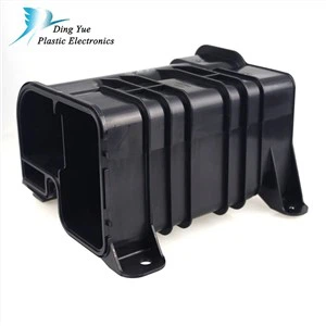 Plastist vormimiskomponentide tootjad